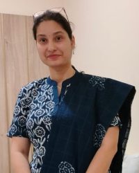 Ms. Astha Kapoor 